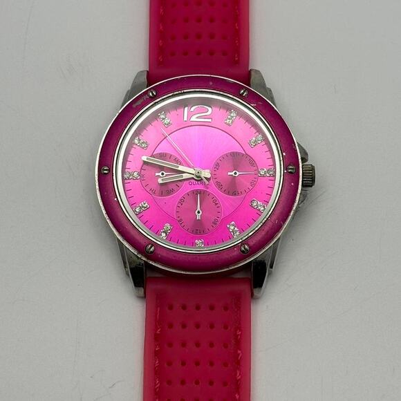 Pink Quartz Watch - Picture 3 of 3